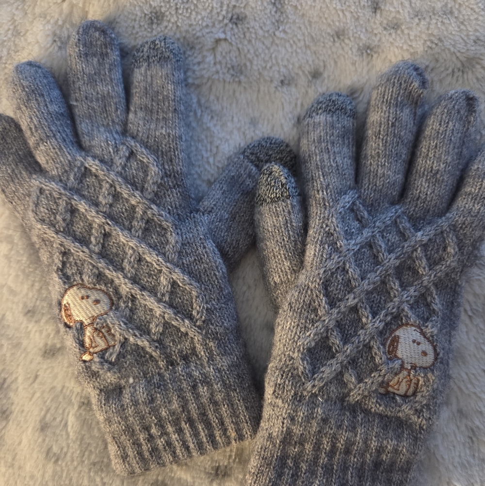 Snoopy Japan Winter Gloves